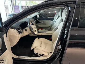 V90 B4 Plus Dark Mild-Hybrid
