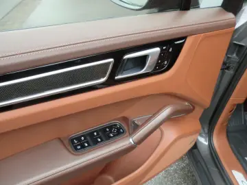 Cayenne Coupe Turbo S E-Hybrid approved bis 1/27
