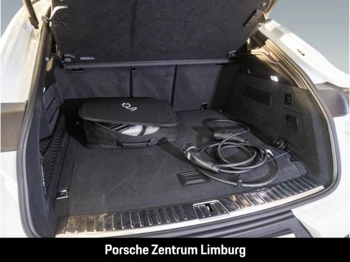 Cayenne E-Hybrid Coupe Surround-View InnoDrive