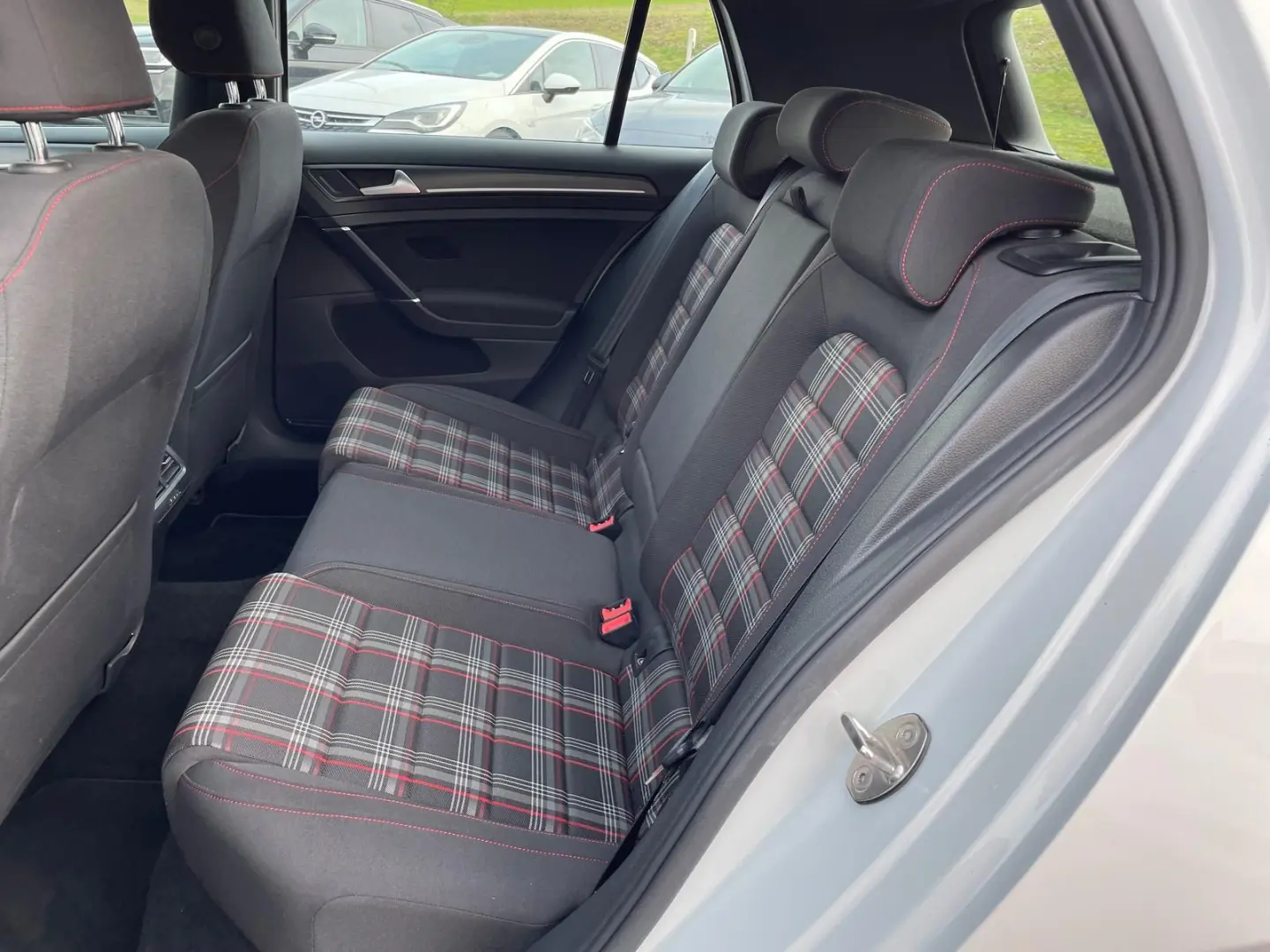 Golf VII GTI 2.0 *Performance*DSG*SPORT*LICHTSEN