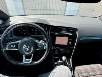 Golf VII GTI Performance Pano Standheizung