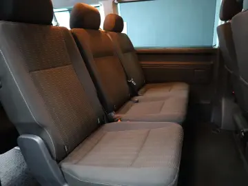 VW Caravelle DSG Lang Comfortline Bus