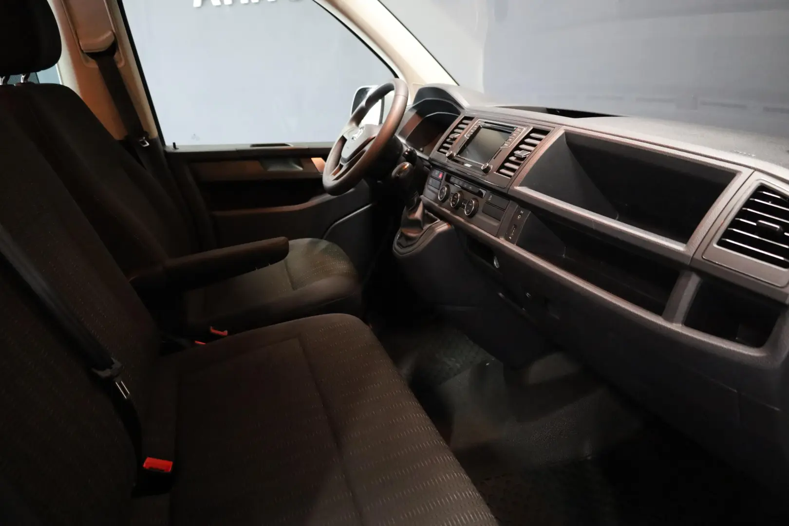 VW Caravelle DSG Lang Comfortline Bus