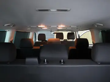 VW Caravelle DSG Lang Comfortline Bus