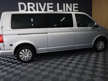 VW Caravelle DSG Lang Comfortline Bus