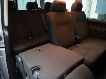 VW Caravelle DSG Lang Comfortline Bus