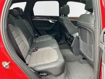 Touareg 3.0 TDI R-LINE*LED*STDHZ*HUD*PANO*AHK*DC