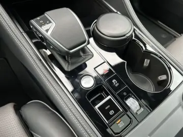 Touareg 3.0 TDI R-LINE*LED*STDHZ*HUD*PANO*AHK*DC