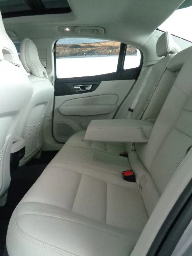 S60 Plus Dark*LEDER BEIGE*MITARBEITERFAHRZEUG !