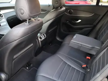 Mercedes-Benz GLC 300 de 4Matic 9G-TRONIC