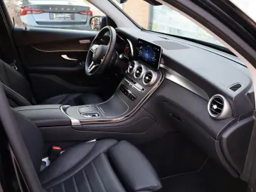 Mercedes-Benz GLC 300 de 4Matic 9G-TRONIC