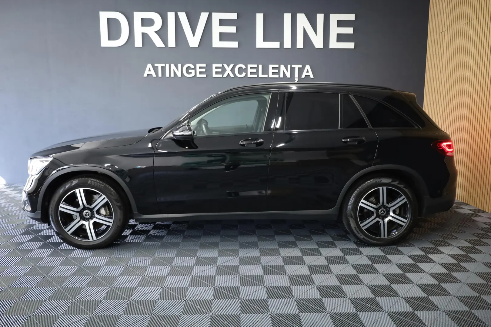 Mercedes-Benz GLC 300 de 4Matic 9G-TRONIC