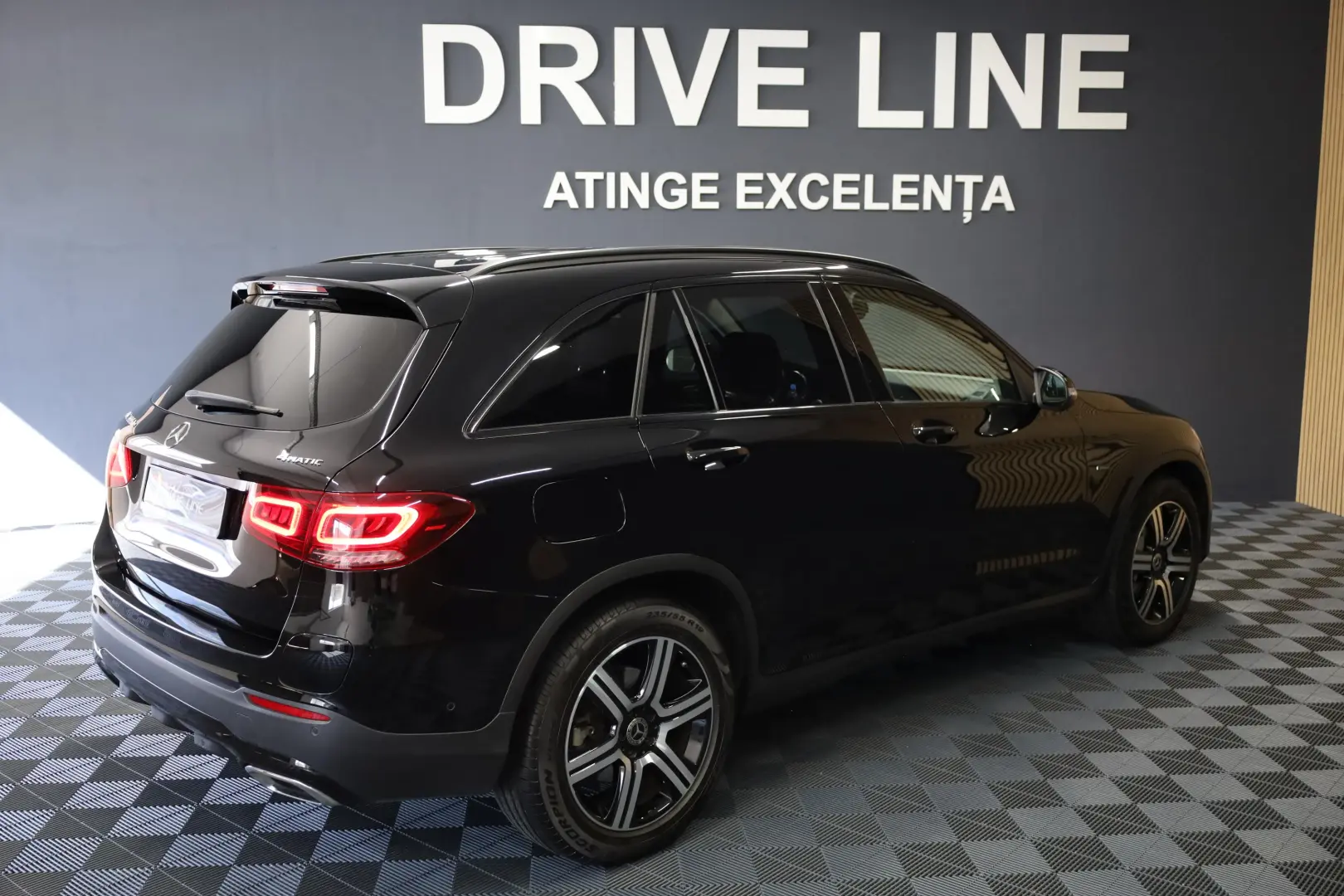 Mercedes-Benz GLC 300 de 4Matic 9G-TRONIC