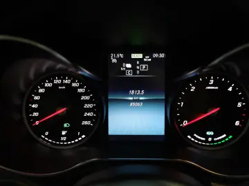 Mercedes-Benz GLC 300 de 4Matic 9G-TRONIC