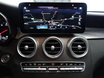 Mercedes-Benz GLC 300 de 4Matic 9G-TRONIC