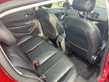 Peugeot 308 1.5 BlueHDi Blue Lease Executive
