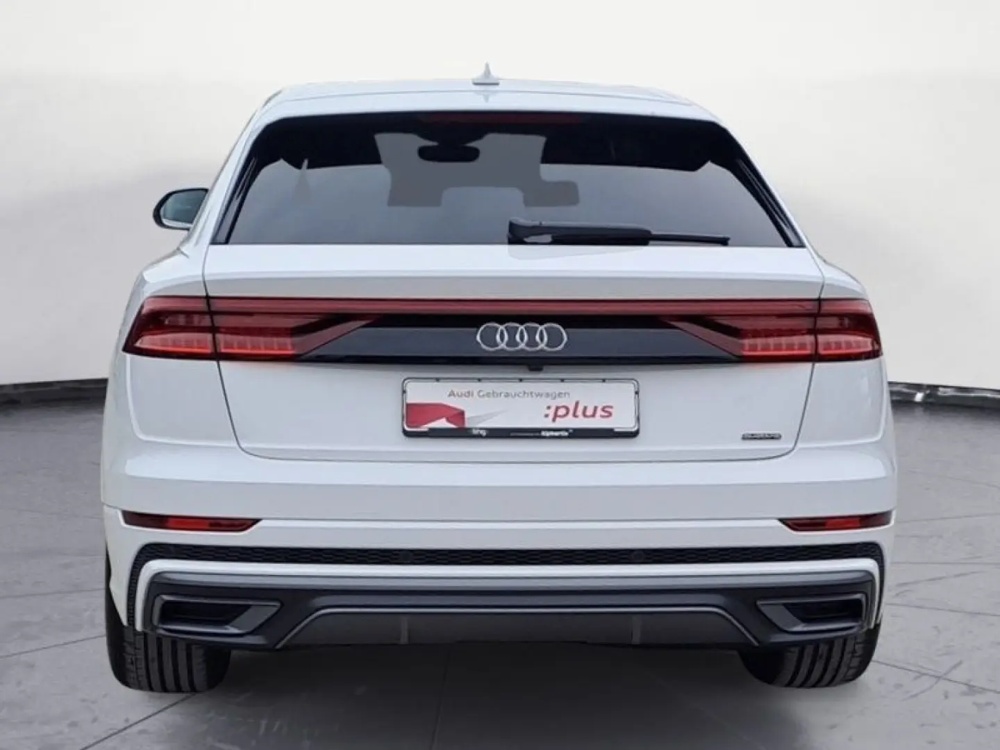 Q8 45 TDI quattro S-Line Air Suspension Matrix