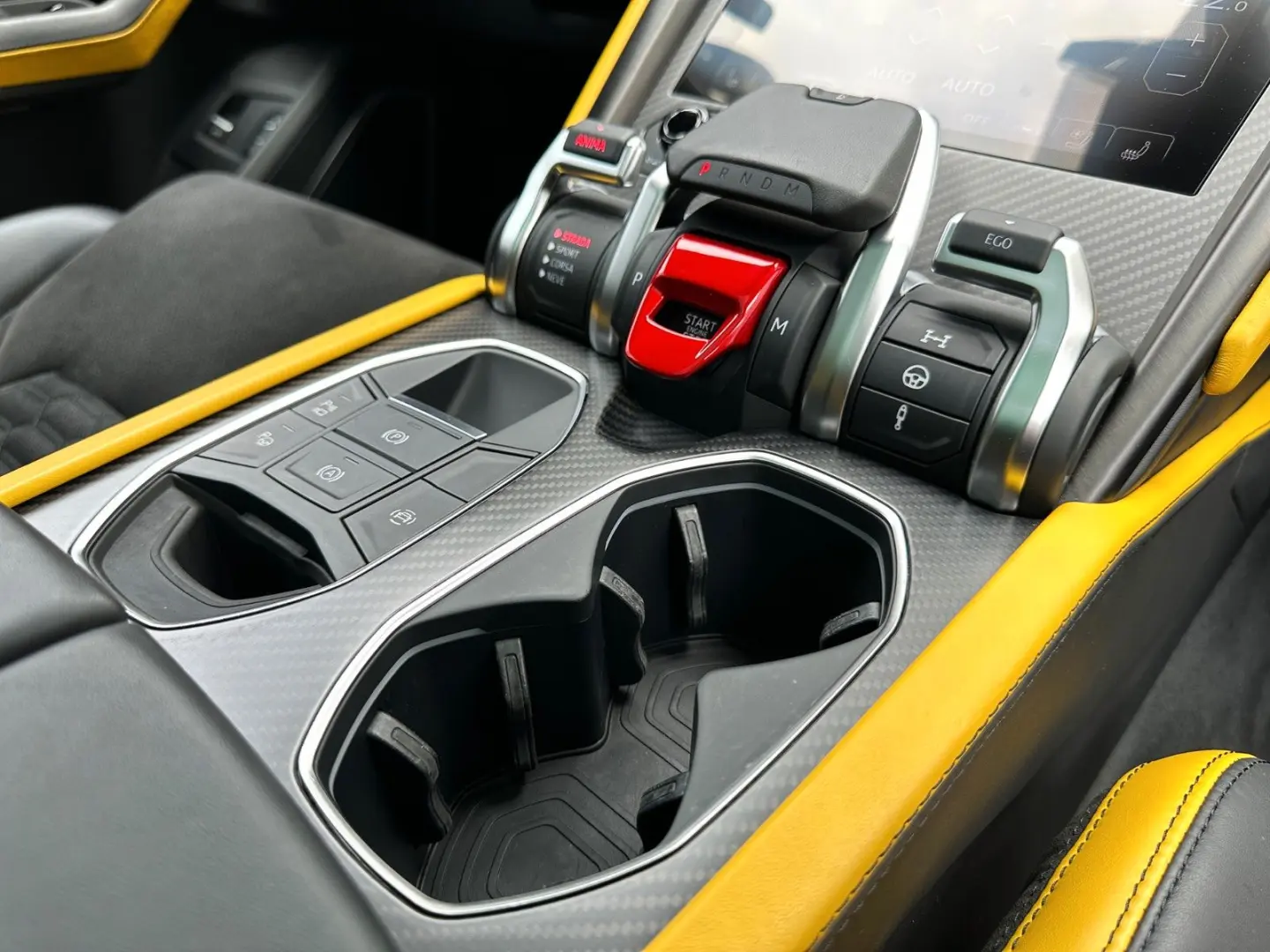 Urus Graphite Capsule l HeadUp heated&cooled 23