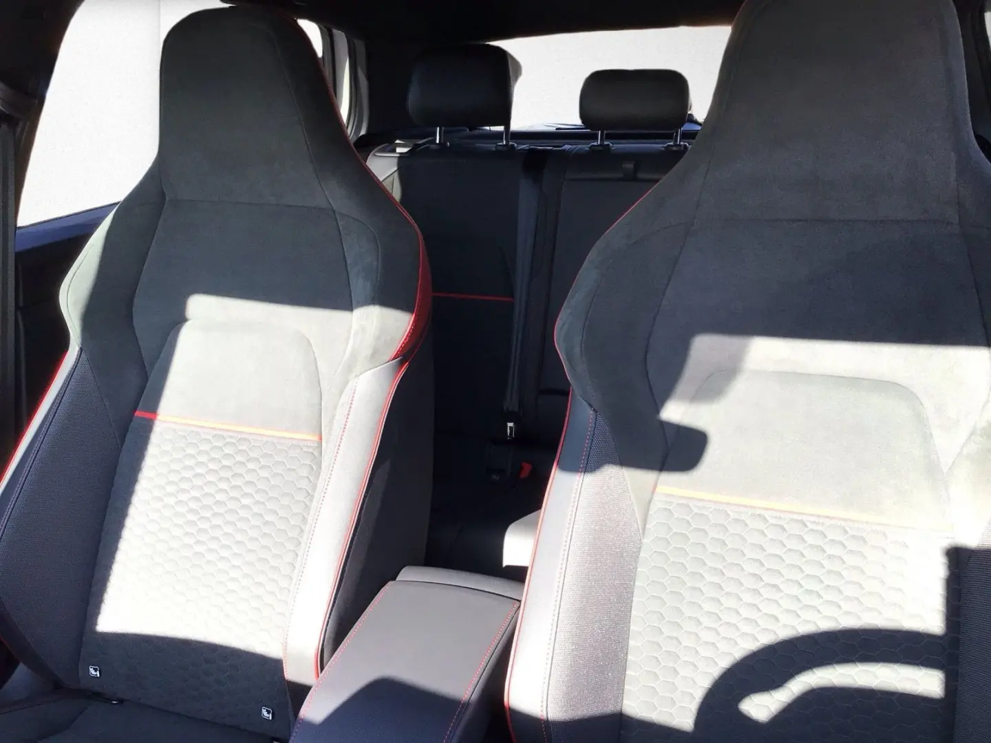 Golf VIII GTI Clubsport 2.0 TSI DSG Kamera+Navi+