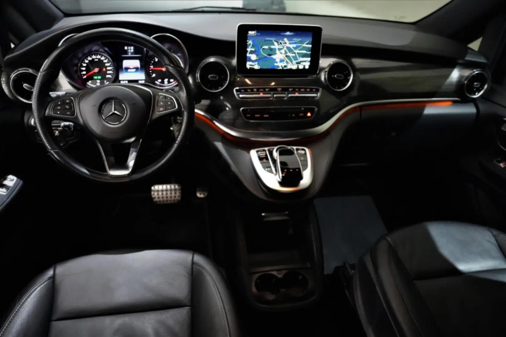 V 300d*SPORT-PAKET*LEDER*COMAND*LED*360°KAM*DAB*