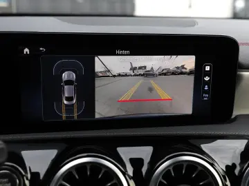 CLA 180 AMG Line Rückfahrkamera Ambiente LED