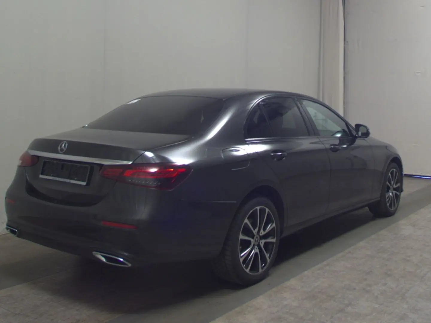 MERCEDES E 220 d Avantgarde Navi Night LED LEASING