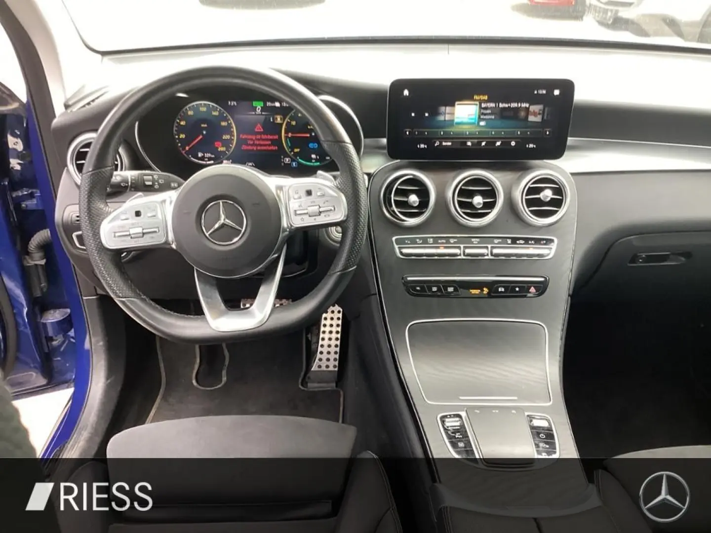 GLC 300 e 4M AMG+AHK+Fahrass.P+Kamera+PTS+LED+SH