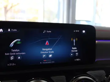 CLA 180 7G-DCT AMG Line Widescreen*LED