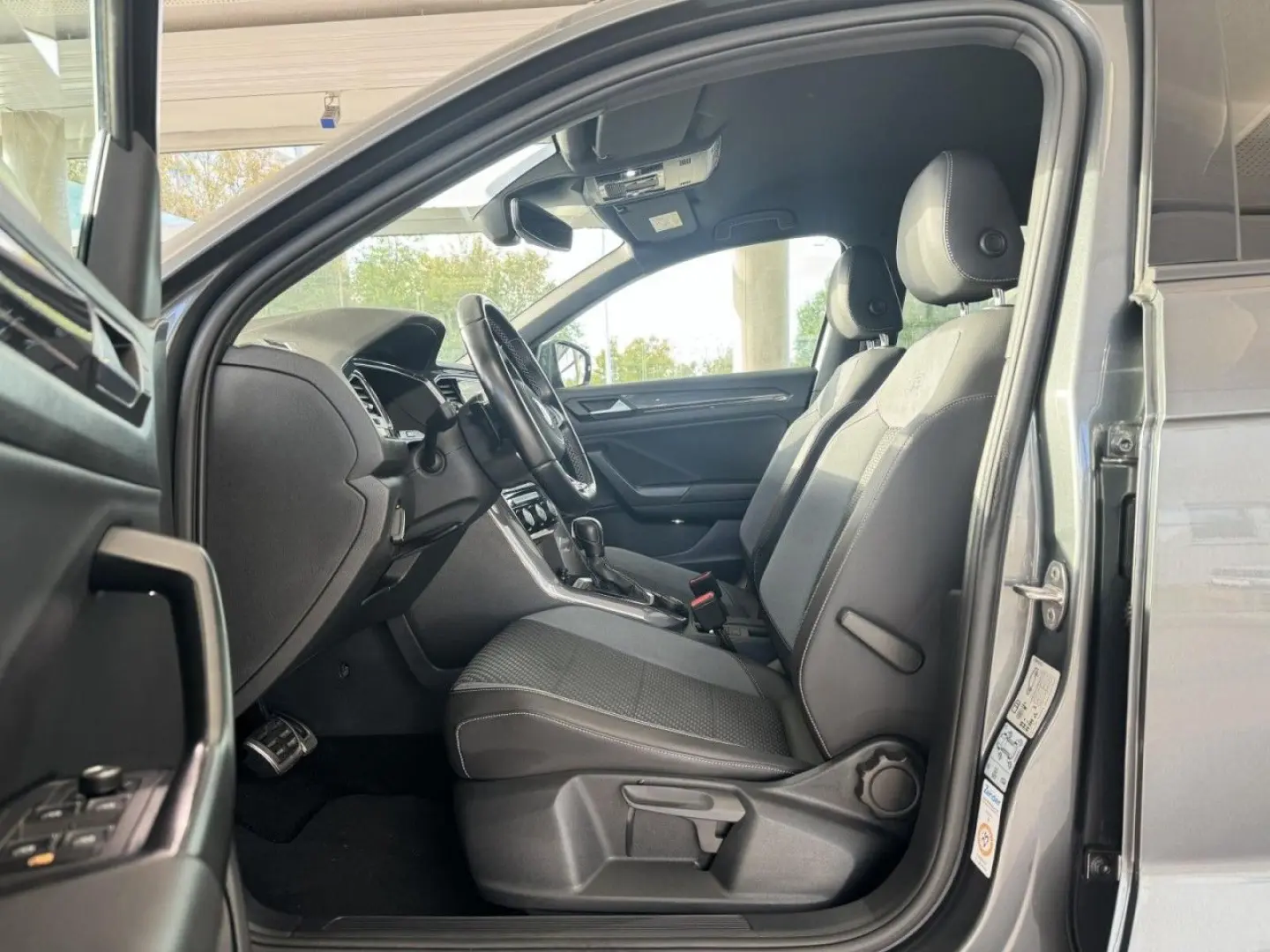 VOLKLSWAGEN T-Roc Sport 4Mo 2.0 TDI DSG 2x R-LINE LEASING