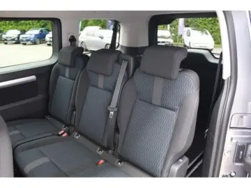PEUGEOT Traveller L2 Active BlueHDI 140 EAT8 LEASING