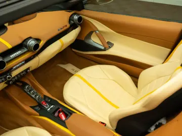 Ferrari 812 GTS