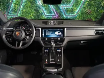 Macan T*ACC*PASM*18-SEATS*APPROVED