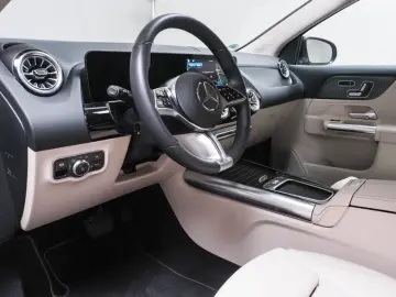 GLA 200 Advanced+ AHK*MEMORY*RFK*TOTWINKEL*MBUX*