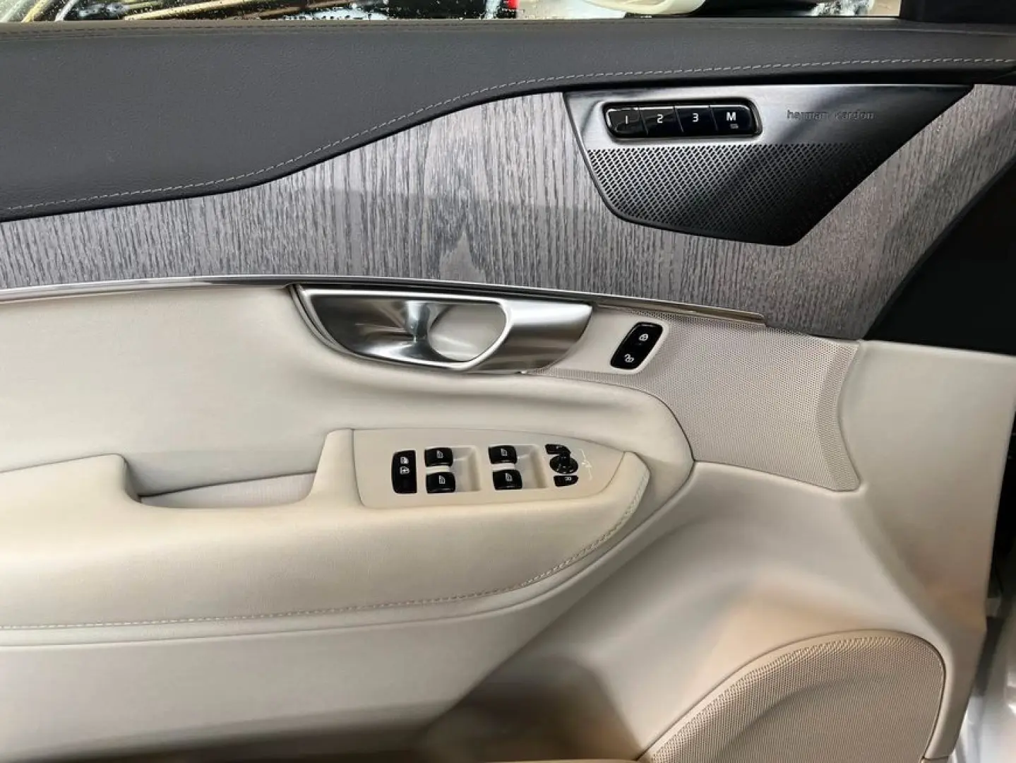 XC90 B5 AWD Ultimate-Bright 7S Glasd HeadUp 360°
