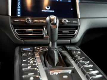 Macan CarPlay LED-Scheinwerfer Rückfahrkamera