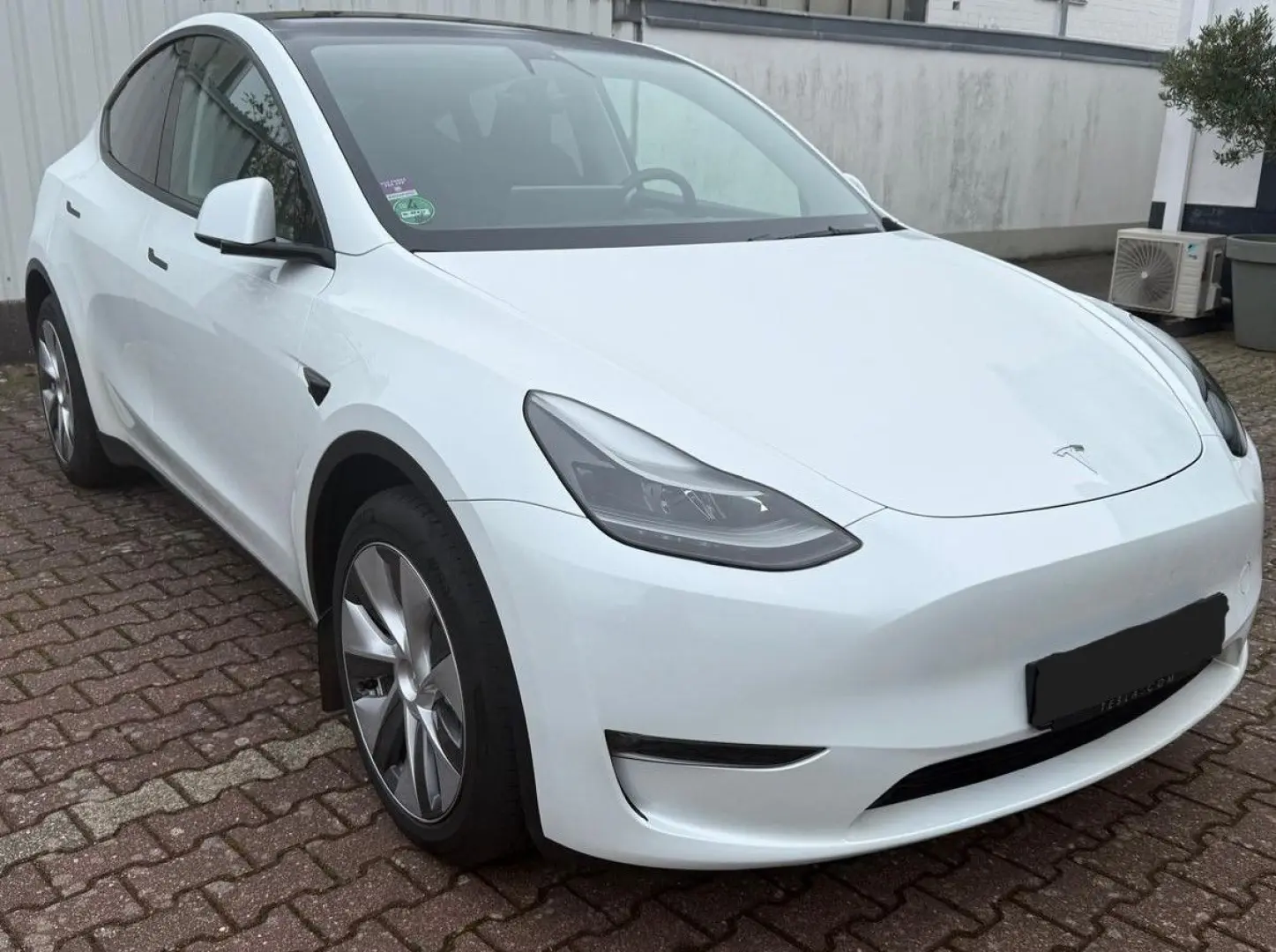 Model Y Long Range AWD * Matrix LED * AHK*