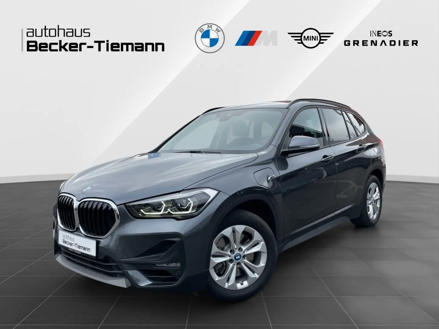 X1 xDrive25e *NAVI*AHK*LED*DRIVING ASSISTANT*PDC
