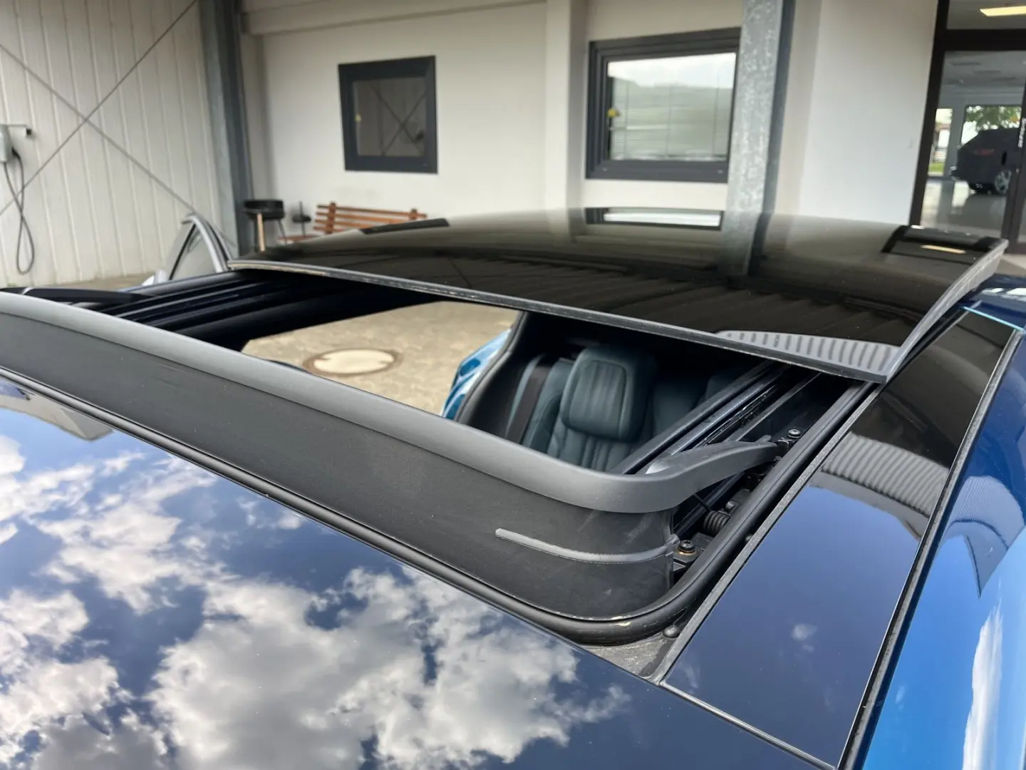 408 Hybrid 225 GT*AHK*SD*8-fach bereift*Voll-Aus