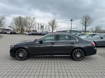E 220 d 2x AMG Pano Distro 20 Zoll Memory 360 Ca