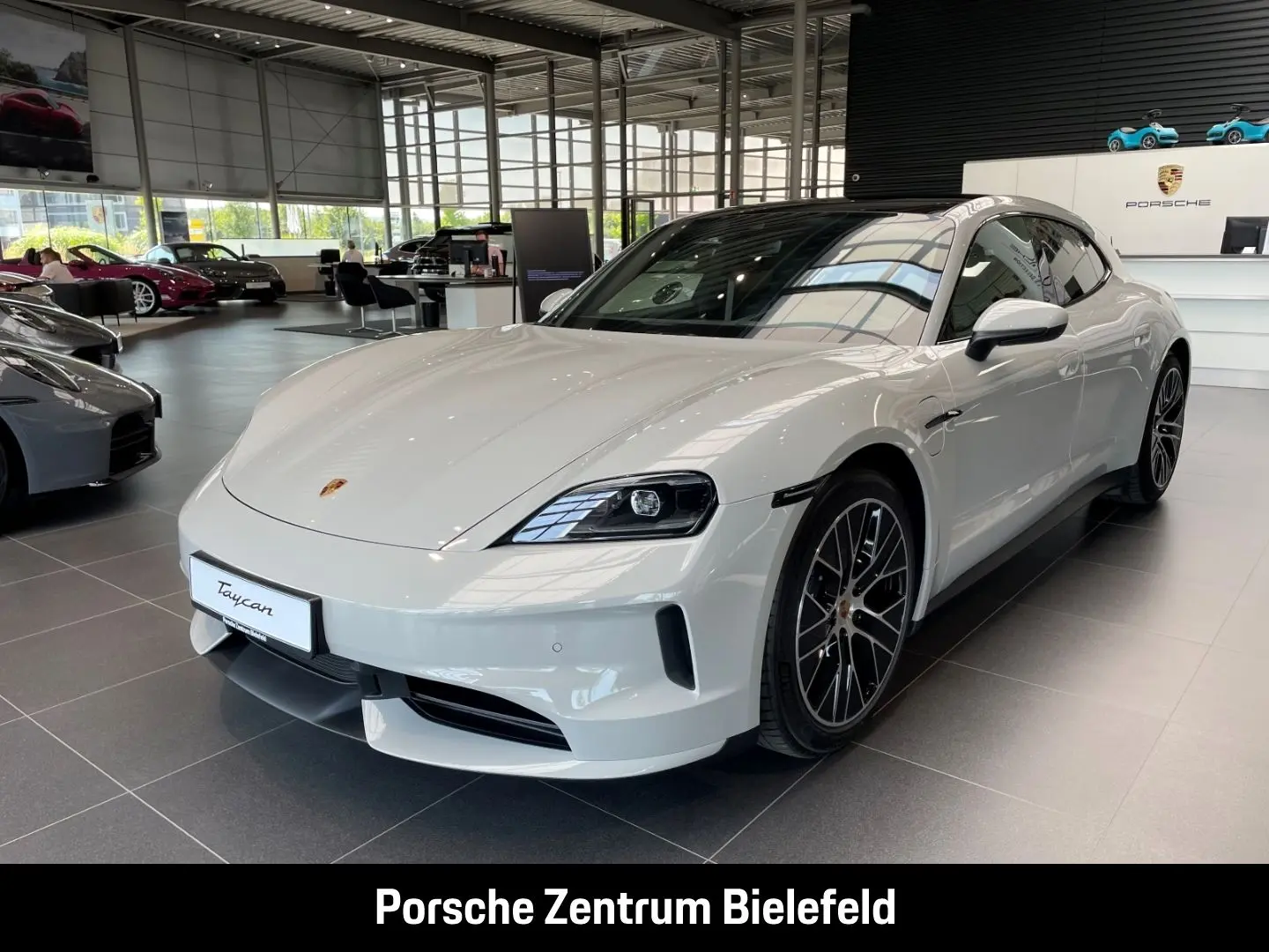 Taycan Sport Turismo BOSE Head-Up Surround-View