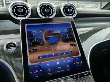 GLC 300d AMG 4M +Panorama+Distronic+360°Kam+MBUX