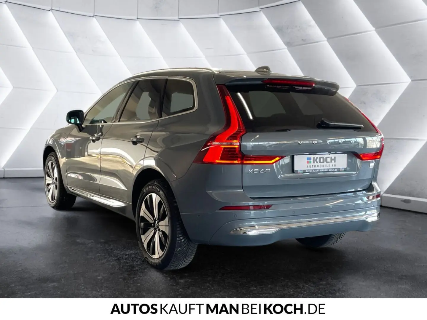 XC60 T6 AWD Plug-in Hybrid Plus Bright