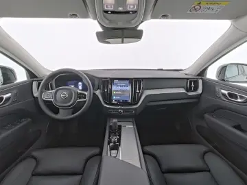 XC60 B4 (B) PLUS DARK+PILOT ASSIST+GOOGLE SERV++