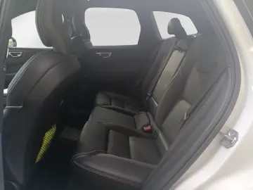 XC60 Recharge  T6 AWD R-Design AHK/Panorama/Cam