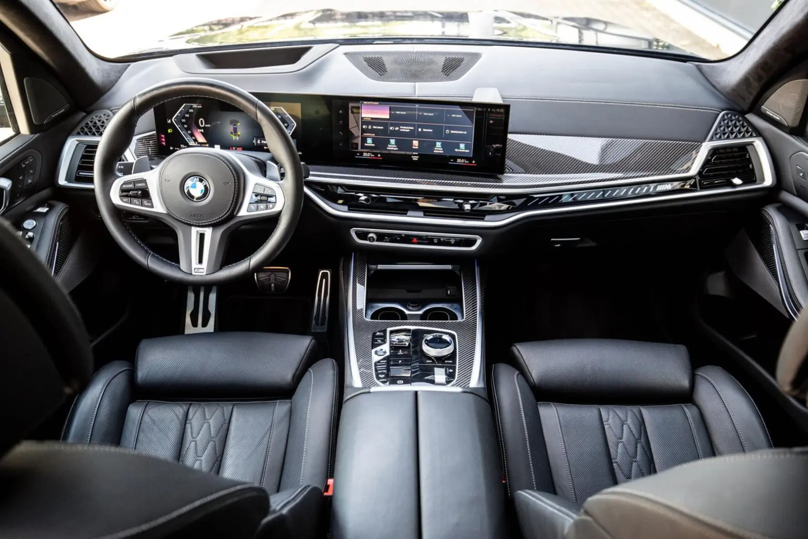 X7 M60 M60i xDrive 7P 530pk, Individual, panoram