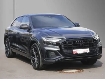 Q8 50 TDI S line competition + AHK Matrix Panora