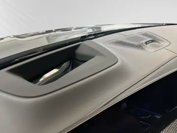 X7 M60i xDrive|SkyLounge|AHK|B&W