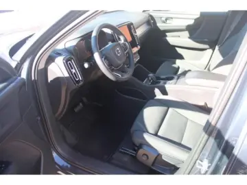 XC40 T3 Momentum Pro mit Kamera,Navi,19zoll,ACC,