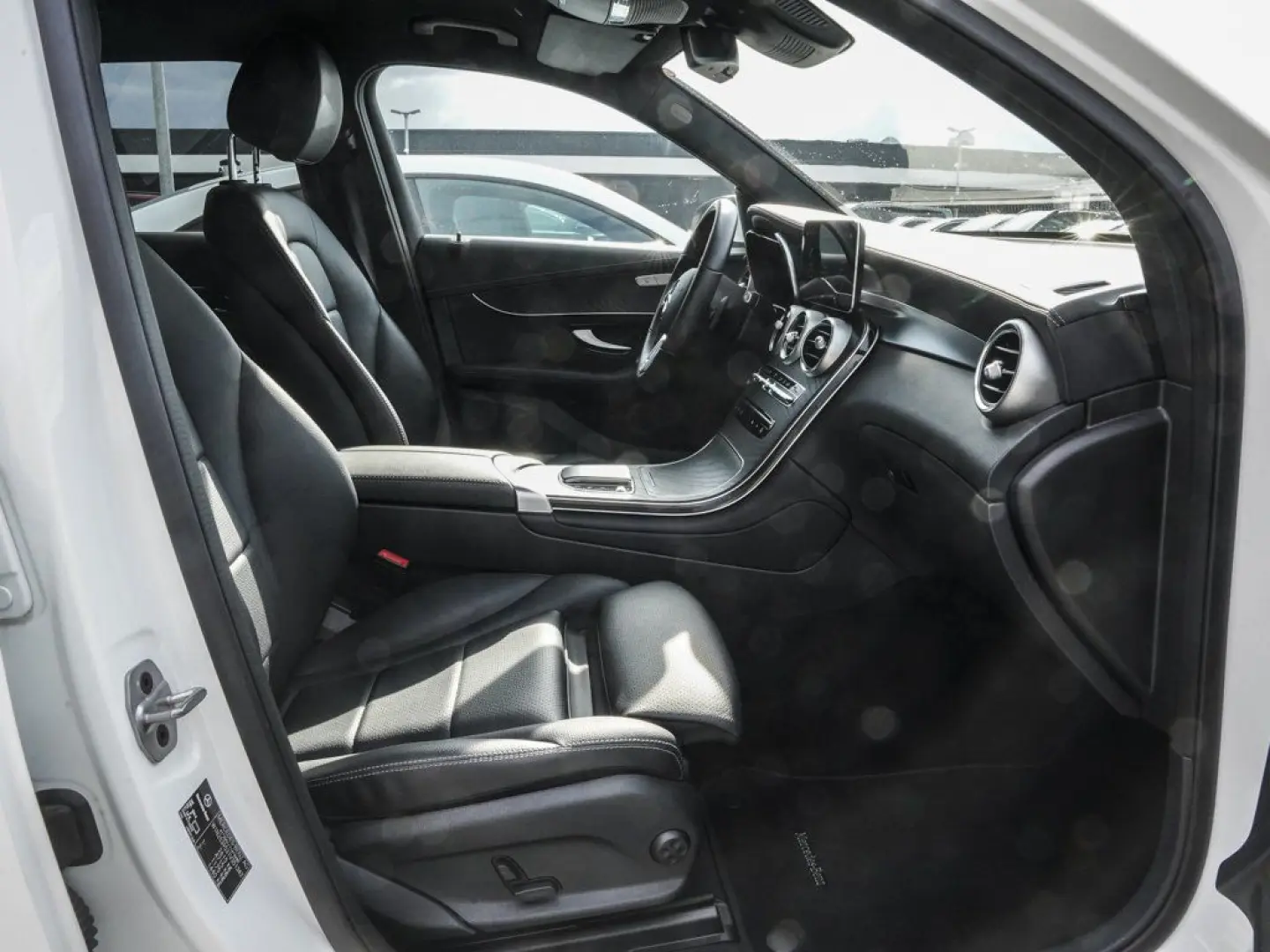 GLC 300 e 4M Exclusive Rückfahrkamera Ambiente