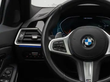 M340i xD Panorama HUD DAB HiFi PDC Alarm 19Zoll